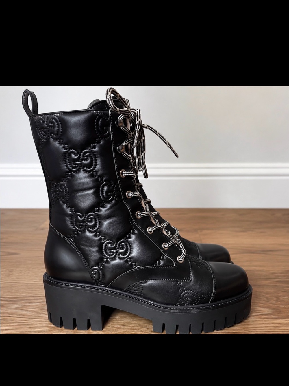 Gucci size 38 
Black Quilted Leather Combat Boots
Authentic